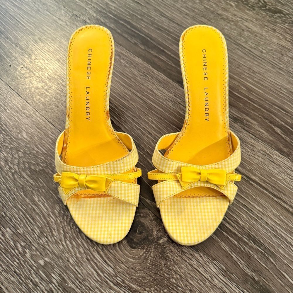 Chinese Laundry Kamila Yellow Gingham Heel